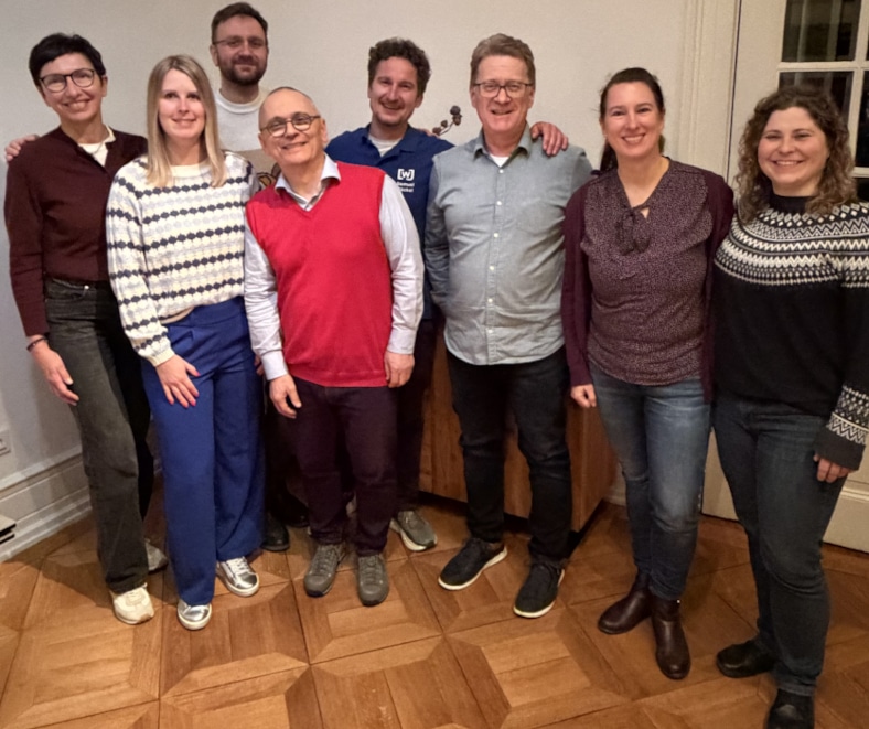 Gruppe von Teilnehmern beim KI Workshop KMU von Marketing Club Lago und Wirtschaftsjunioren Konstanz-Hegau