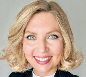 Fabienne Weihtag Rechtsanwältin Verhandlungsexpertin im MC Lago Webinar Gehaltsverhandlung September 2026